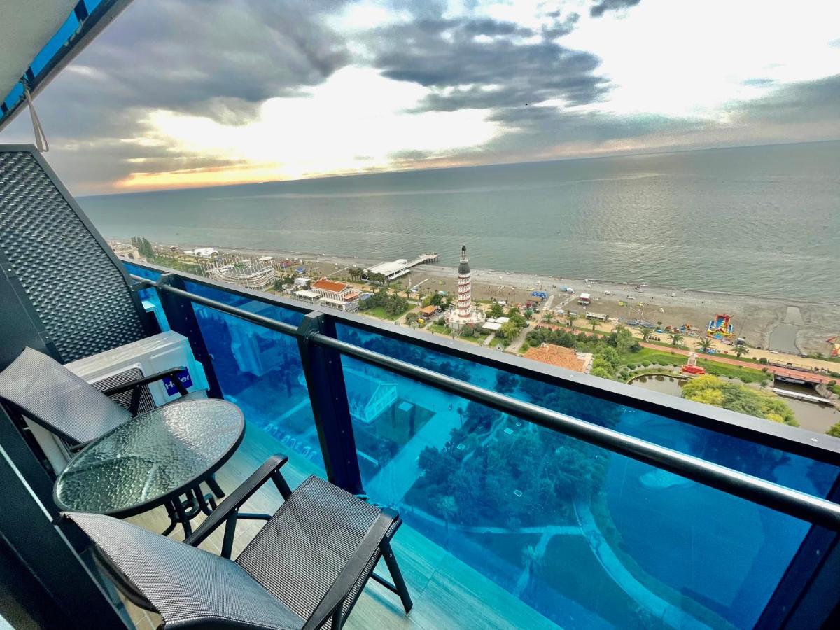Orbi Luxury Sea View Lejlighedshotel Batumi Eksteriør billede